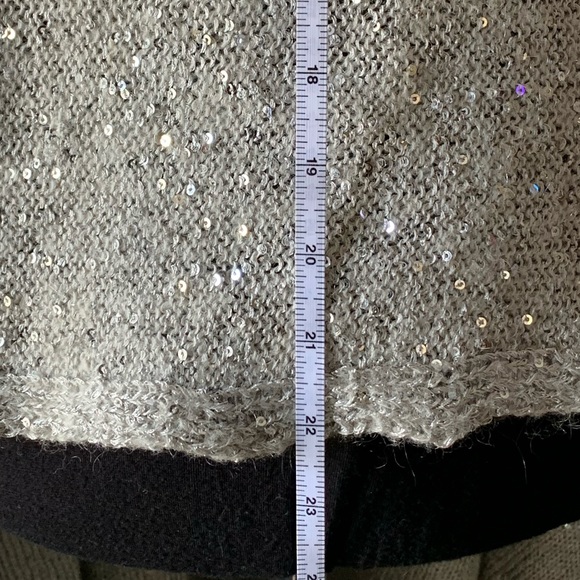Moda silver sequined sweater wrap - Picture 5 of 10